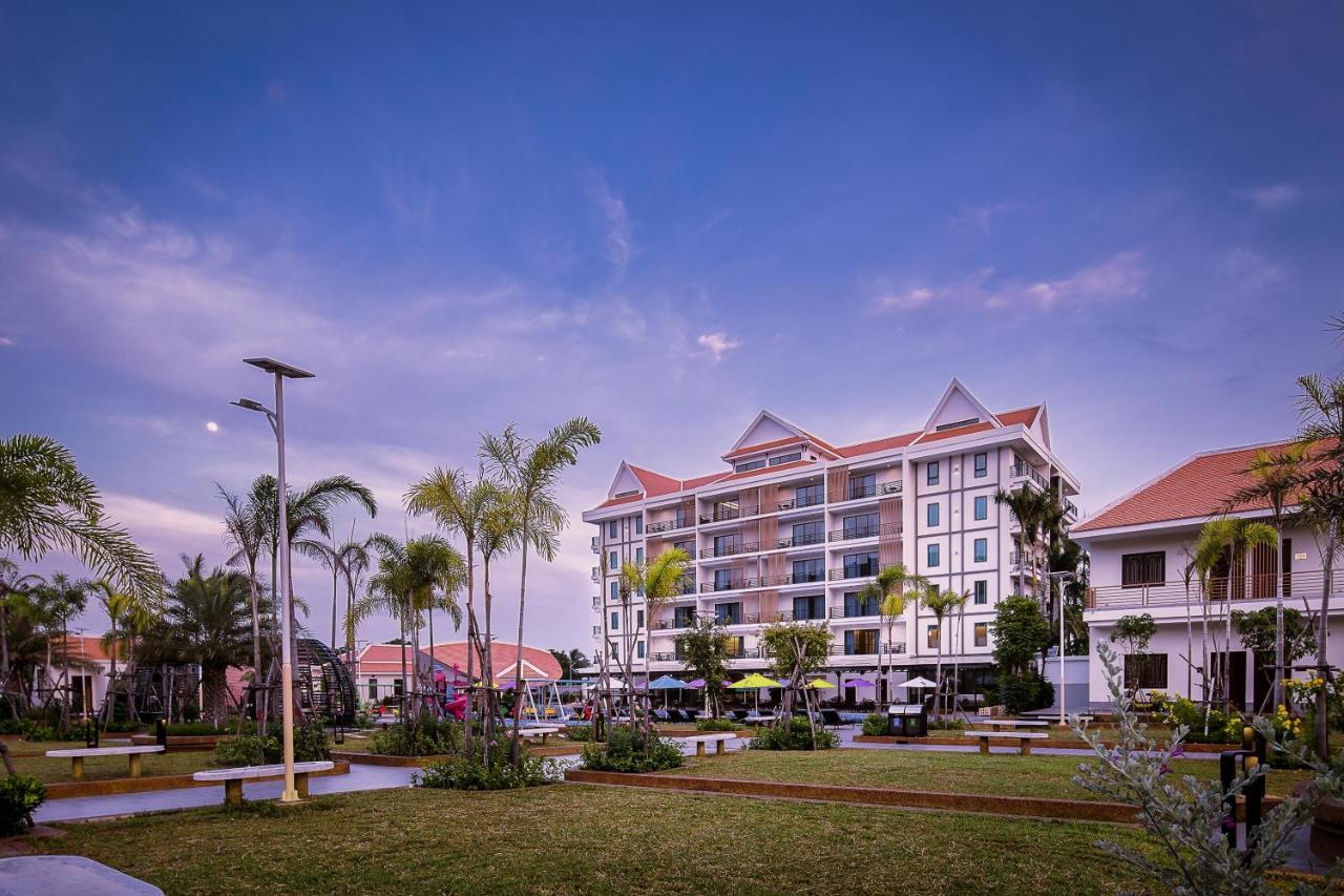 Vakara Hotel Kep Exteriör bild