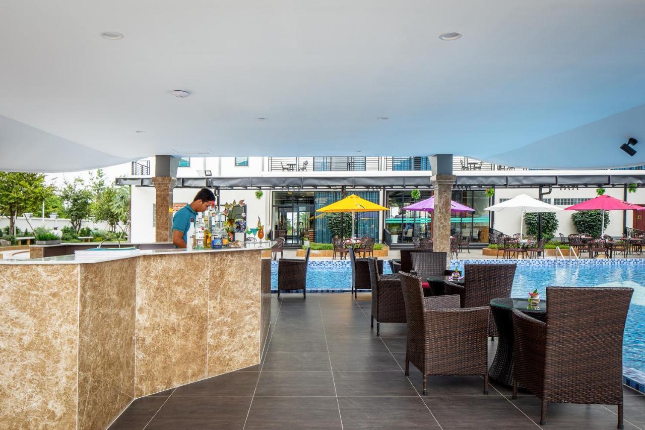 Vakara Hotel Kep Exteriör bild