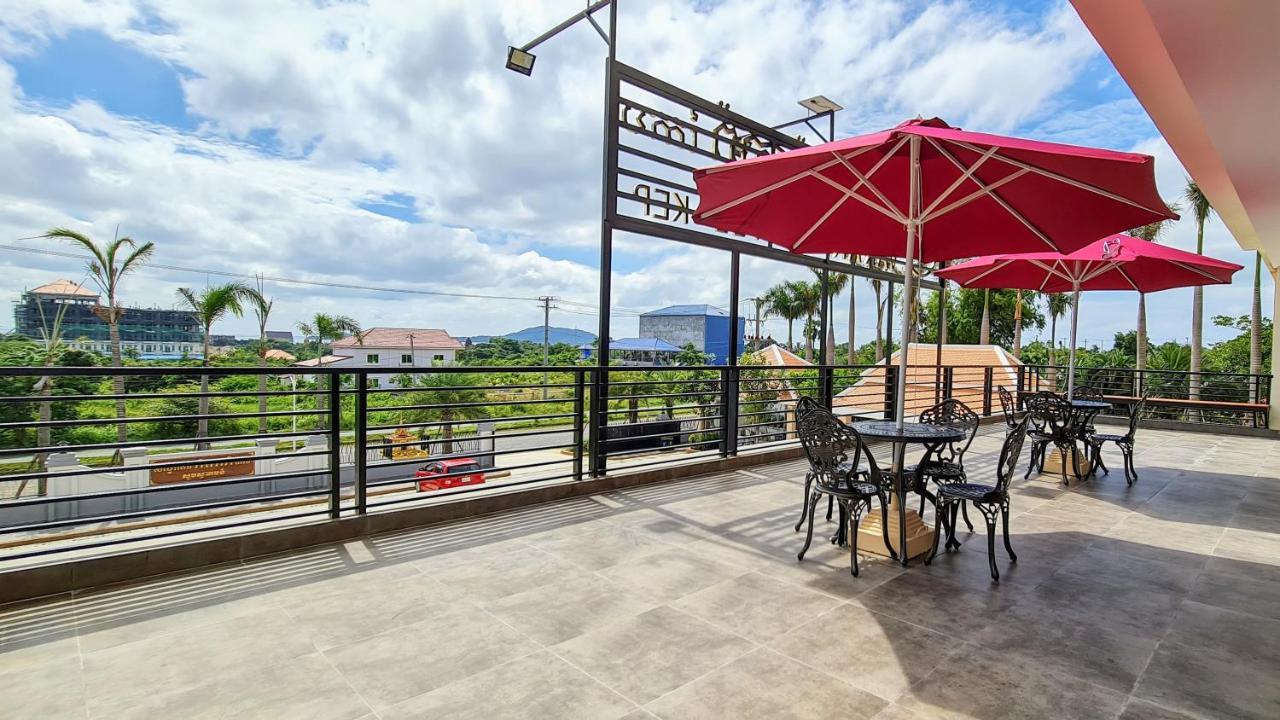Vakara Hotel Kep Exteriör bild